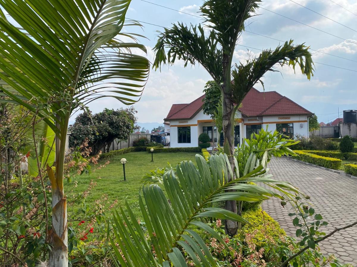 Virunga Homestays Рухенгері Екстер'єр фото
